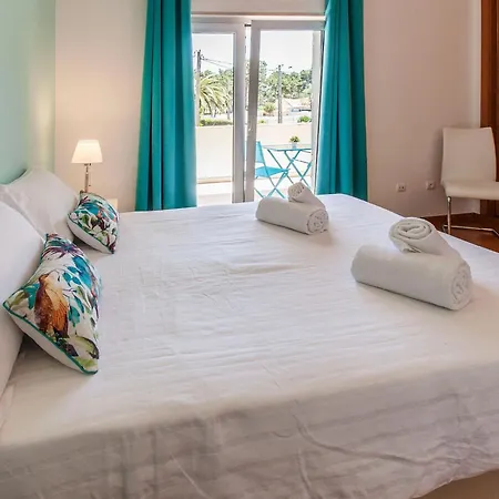 Amendoa Villa Carcereiro