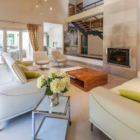 Amendoa فيلة Carcereiro