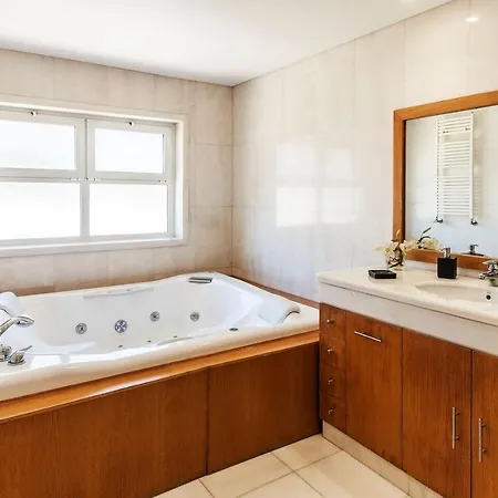 فيلة Amendoa Carcereiro